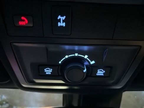 Used 2023 Toyota Tacoma TRD Off-Road w/ Technology Package image 16