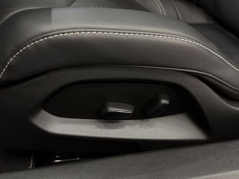 Certified 2024 Chevrolet Corvette Stingray Coupe w/ 1LT image 23