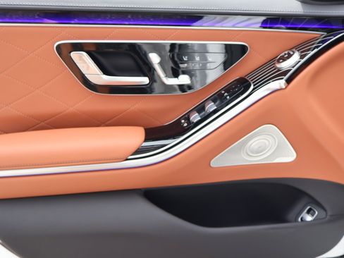 New 2025 Mercedes-Benz S 580 4MATIC Sedan image 17