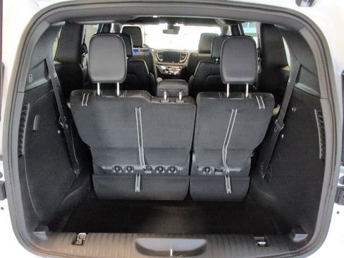 New 2026 Chrysler Voyager LX FWD image 30