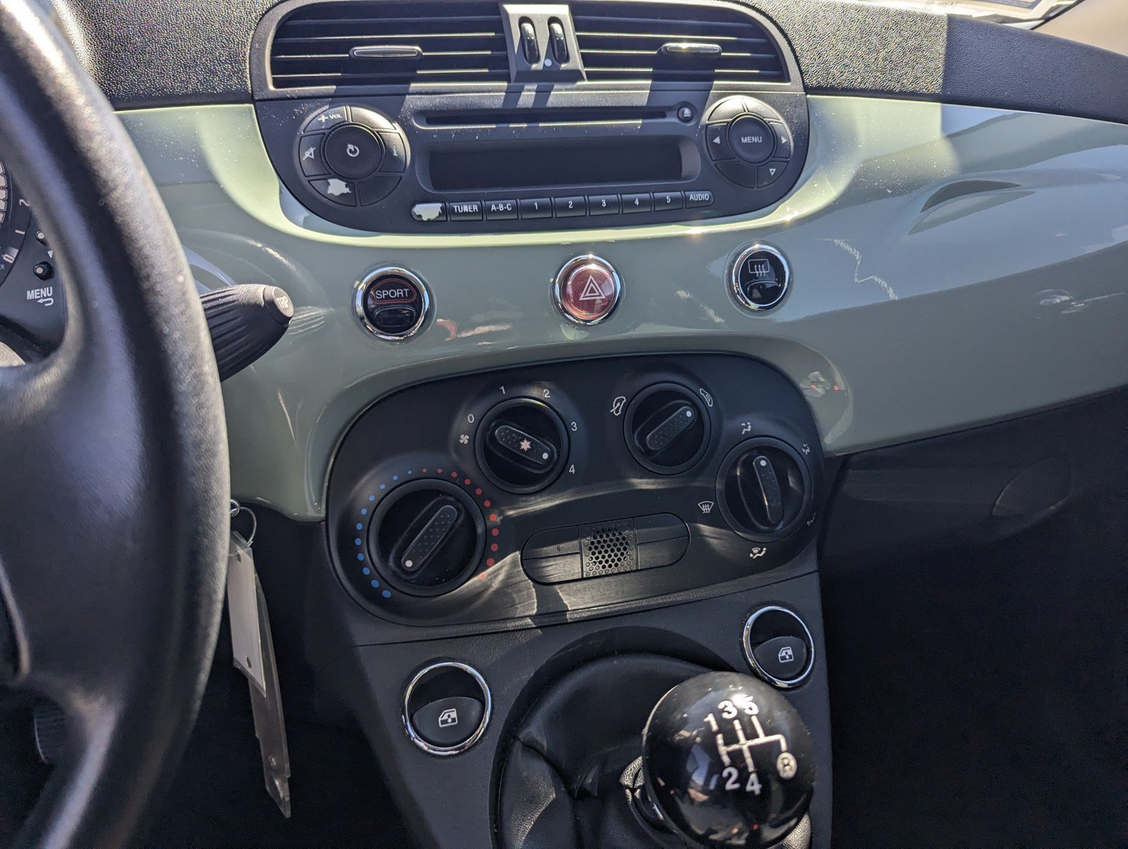 Used 2015 FIAT 500 Pop FWD image 13