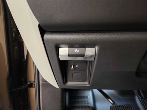 New 2026 Land Rover Defender 110 S AWD/4WD image 42