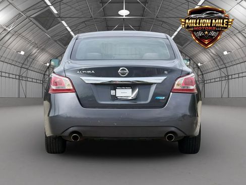 Used 2013 Nissan Altima 2.5 S FWD image 4