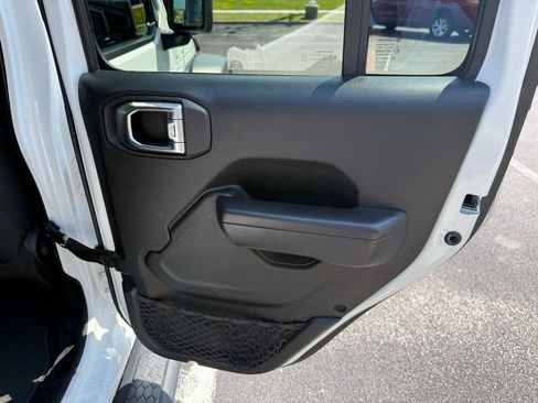Used 2022 Jeep Wrangler Unlimited Sport AWD/4WD image 24