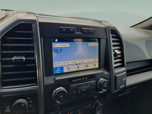 Used 2019 Ford F150 XLT w/ Equipment Group 302A Luxury AWD/4WD image 26