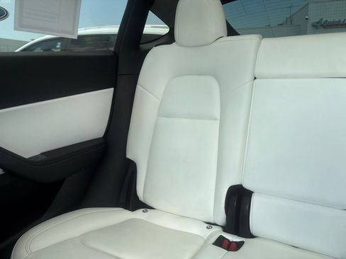 Used 2020 Tesla Model Y Long Range AWD/4WD image 10