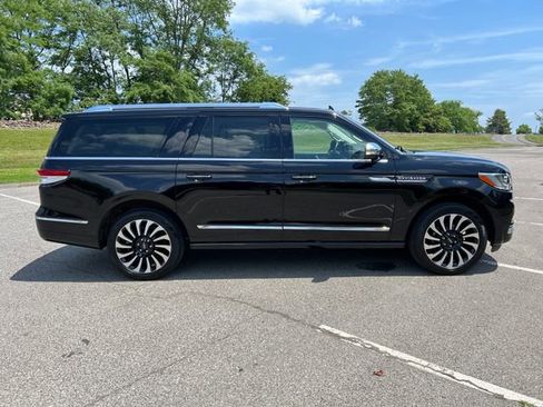 Used 2023 Lincoln Navigator L Black Label AWD/4WD image 12