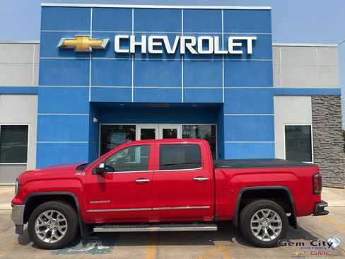 Used 2018 GMC Sierra 1500 SLT AWD/4WD image 1