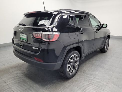 Used 2024 Jeep Compass Latitude AWD/4WD image 9
