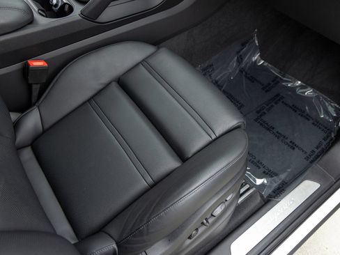 Certified 2026 Porsche Cayenne Coupe AWD/4WD image 54