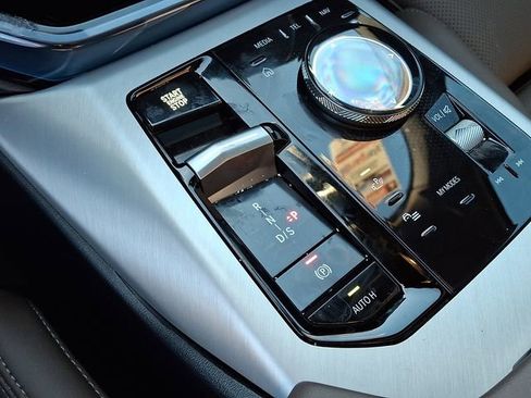 Certified 2025 BMW X3 xDrive30i image 16