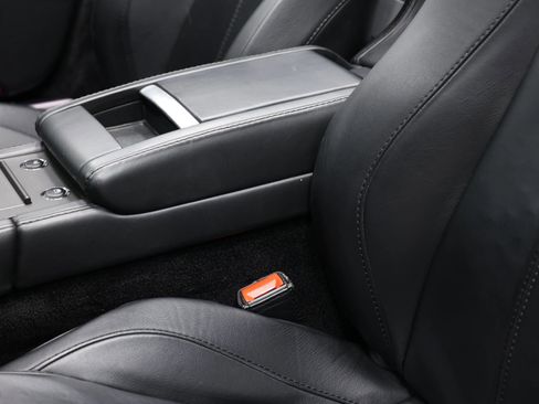 Used 2008 Aston Martin V8 Vantage Roadster RWD image 15