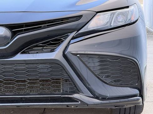 Used 2024 Toyota Camry SE image 7