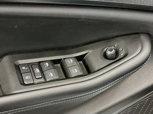 Used 2024 Jeep Grand Cherokee L Altitude image 15