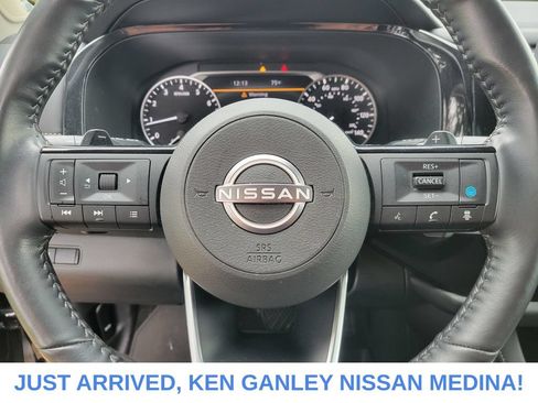 Certified 2025 Nissan Pathfinder SL w/ SL Premium Package AWD/4WD image 12