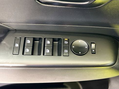 Used 2024 Hyundai Kona SEL AWD/4WD image 16
