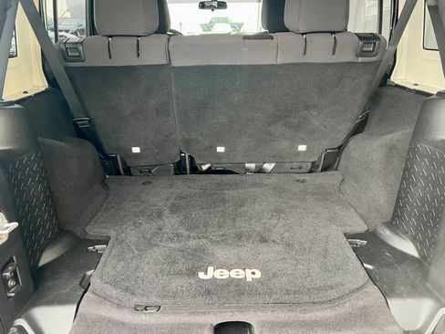 Used 2013 Jeep Wrangler Unlimited Sport w/ Connectivity Group image 6