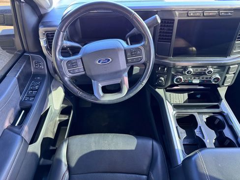 Used 2023 Ford F250 Lariat w/ FX4 Off-Road Package image 9