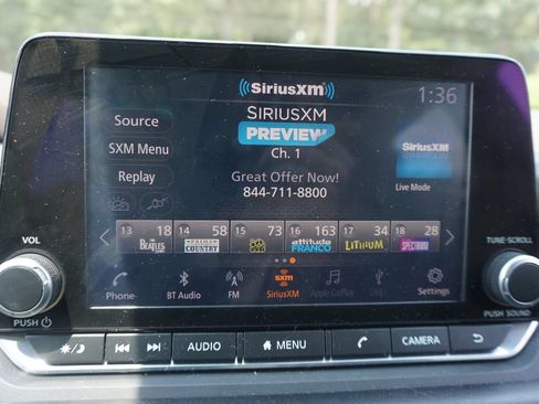 Used 2021 Nissan Rogue SV FWD image 10