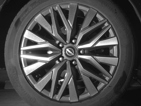 Used 2025 Nissan Altima 2.5 SV image 15