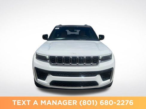New 2026 Jeep Grand Cherokee Summit AWD/4WD image 8
