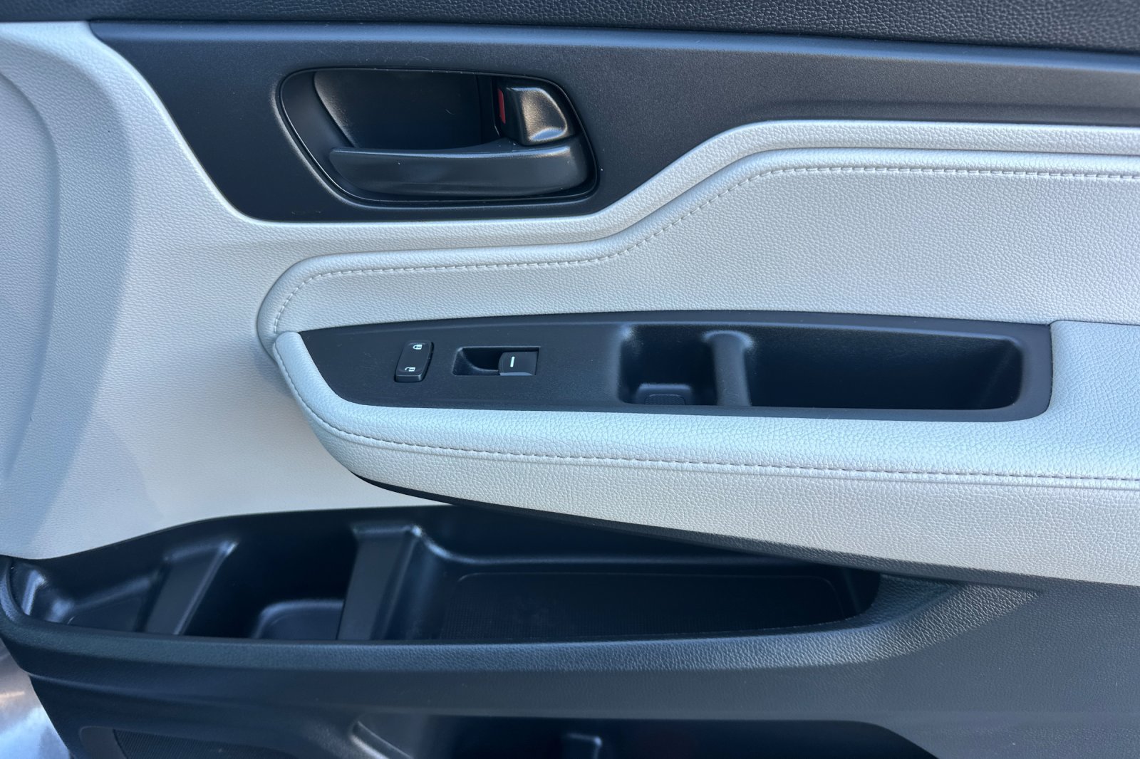 Used 2025 Honda Odyssey EX-L image 22