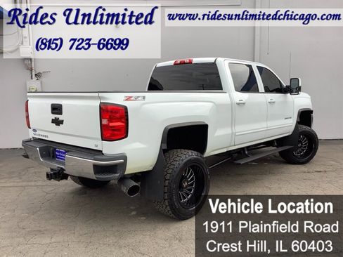 Used 2015 Chevrolet Silverado 2500 LT w/ LT Convenience Package AWD/4WD image 9