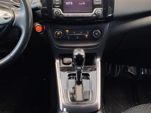 Used 2016 Nissan Sentra SR FWD image 21