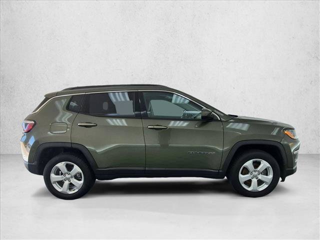 Used 2020 Jeep Compass Latitude AWD/4WD image 4