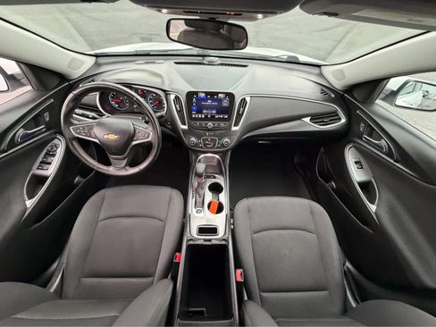 Used 2022 Chevrolet Malibu RS FWD image 17
