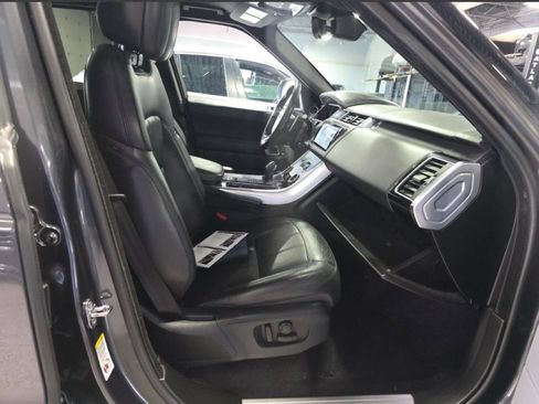 Used 2019 Land Rover Range Rover Sport Supercharged AWD/4WD image 13