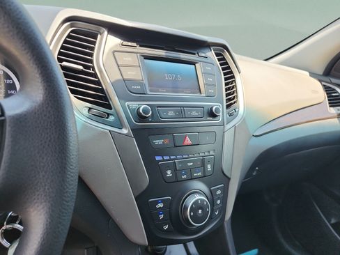 Used 2017 Hyundai Santa Fe Sport FWD image 12