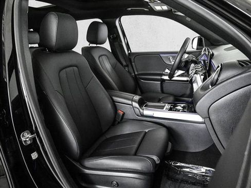 Certified 2026 Mercedes-Benz GLB 250 4MATIC image 23
