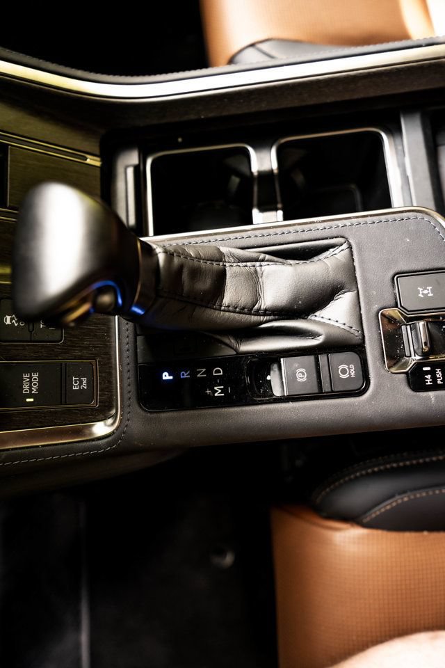 Used 2025 Lexus GX 550 w/ Accessory Package (2T) AWD/4WD image 22