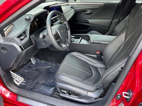 Certified 2024 Lexus ES 350 F Sport w/ Accessory Package (Z2) FWD image 9