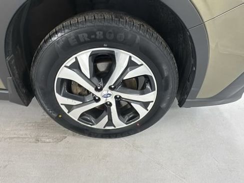Used 2020 Subaru Outback Limited w/ Popular Package #2 image 9