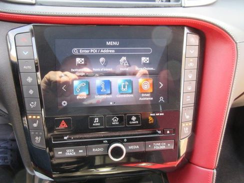 Used 2023 INFINITI QX50 Sport image 18