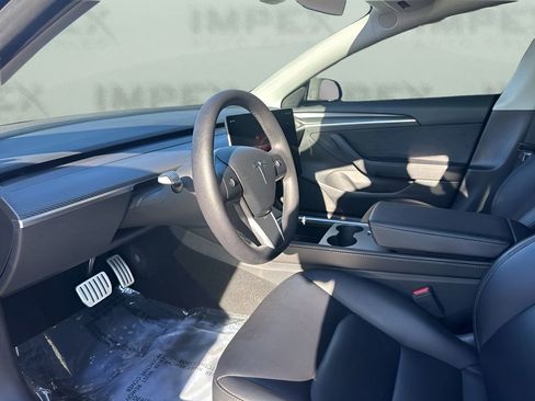 Used 2023 Tesla Model 3 Performance image 9