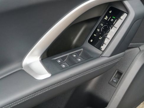 Used 2025 Audi Q5 Premium Plus w/ Premium Plus image 16