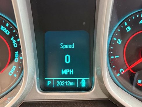 Used 2015 Chevrolet Camaro SS w/ Silver Rally Stripe Package image 15