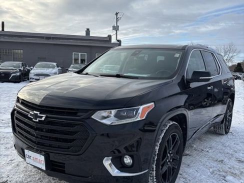 Used 2019 Chevrolet Traverse Premier w/ LPO, Blackout Package image 3