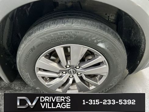 Used 2023 Nissan Pathfinder S AWD/4WD image 8