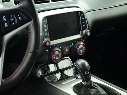 Used 2014 Chevrolet Camaro SS w/ SS Performance Package image 6