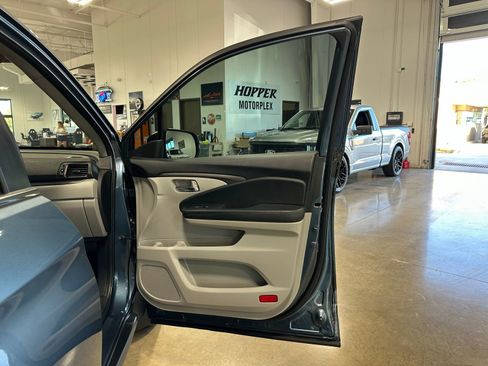 Used 2022 Honda Pilot EX-L image 38