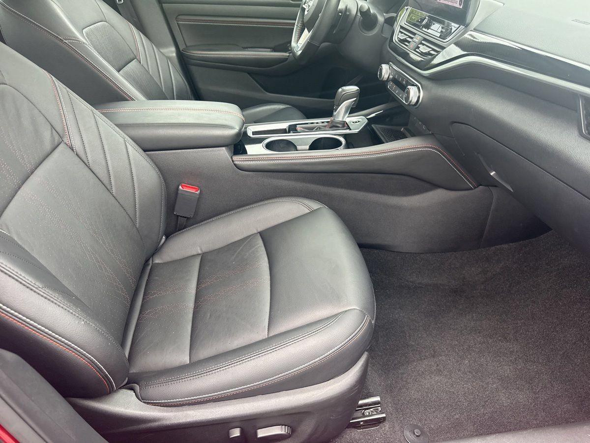 Used 2023 Nissan Altima 2.5 SR w/ SR Premium Package FWD image 46