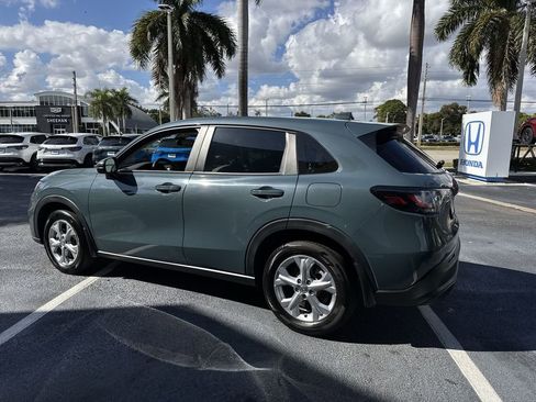 Used 2024 Honda HR-V LX image 9