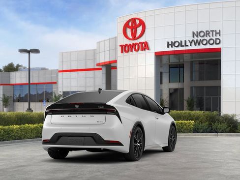 New 2026 Toyota Prius XLE image 11