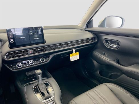 New 2026 Honda HR-V EX-L image 24