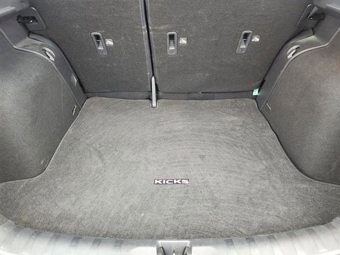 Used 2024 Nissan Kicks SV image 31