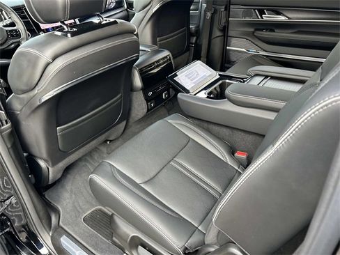 Used 2024 Jeep Grand Wagoneer Series II w/ Quick Order Packagew 28T image 22